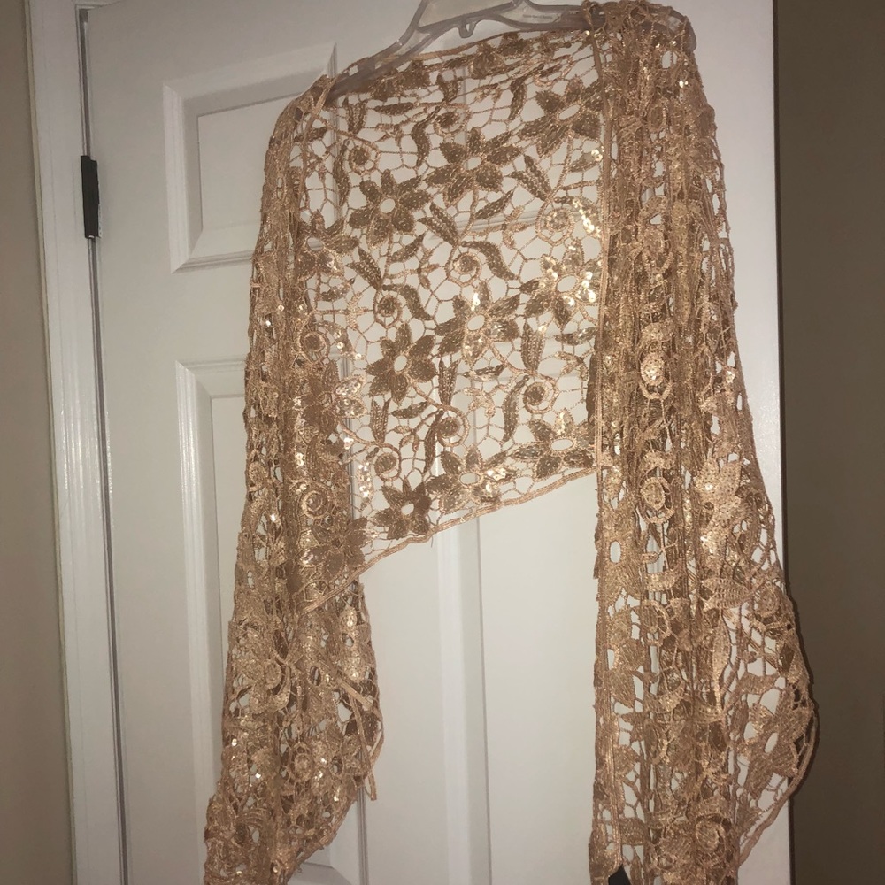NWT Jones NY Gold Sparkle Wrap